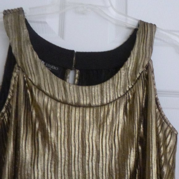 Women's Gold ruffled top - Picture 3 of 7